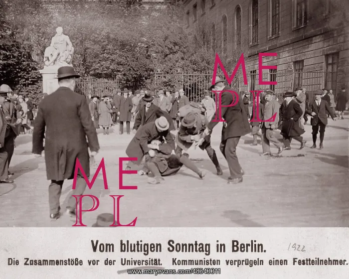 : Street battle in Berlin, 1922 : Street battle in Berlin, 1922
