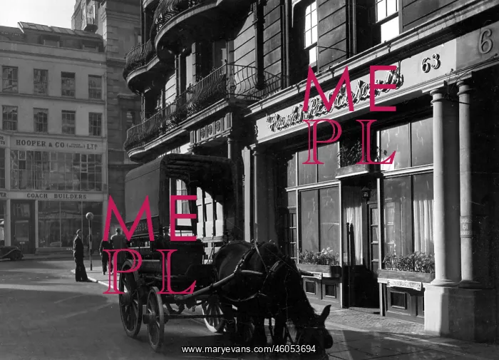 : Street in Central London : Street in Central London