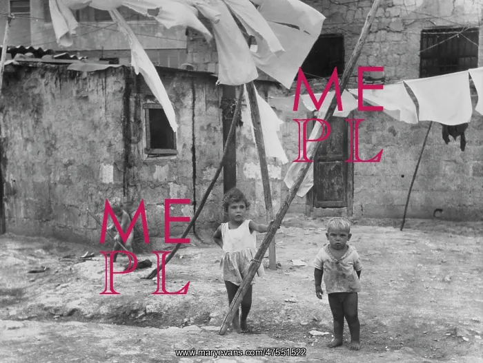 : Street Children - Naples : Street Children - Naples