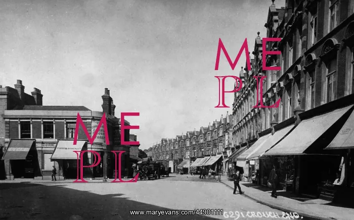 : Street in Crouch End, North London : Street in Crouch End, North London