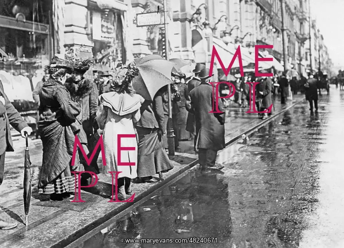 : Street scene, 1929 : Street scene, 1929
