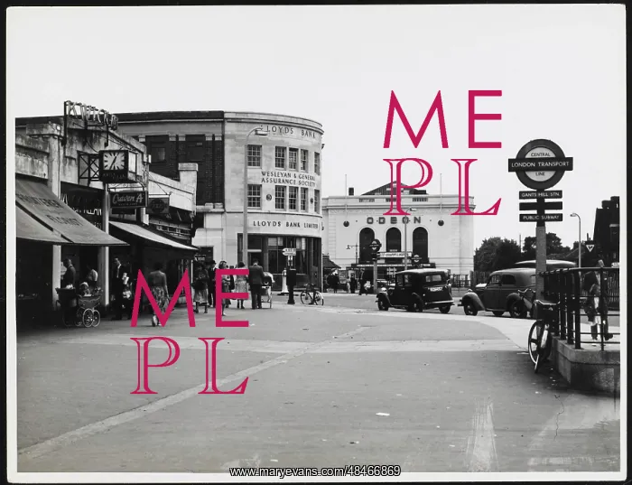 : STREET SCENE 1950S : STREET SCENE 1950S