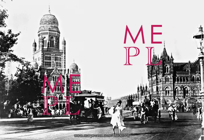 : Street scene in Bombay : Street scene in Bombay