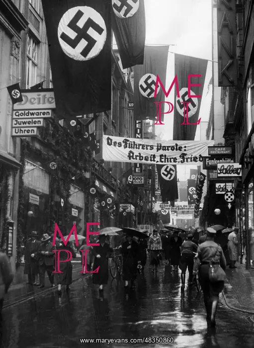 : Street scene in Essen, 1936 : Street scene in Essen, 1936