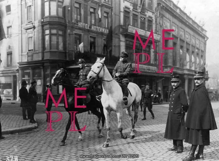 : Street scene in Spa in 1918 : Street scene in Spa in 1918