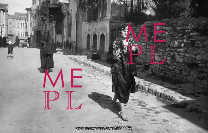 : Street scene in Turkey, 1925 : Street scene in Turkey, 1925