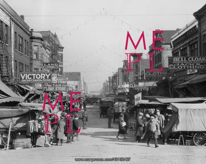 : Street vendors in Chicago, 1929 : Street vendors in Chicago, 1929