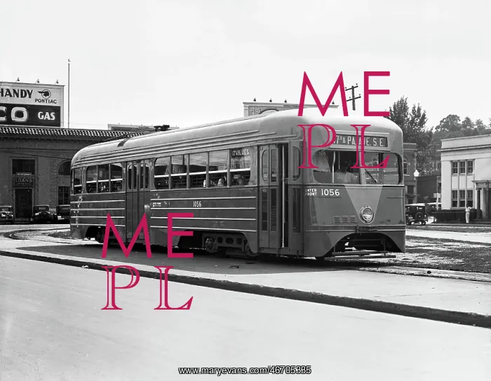  : Streetcar - Trolley - Transportation