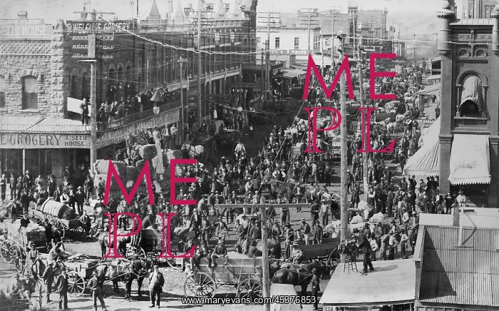 : The streets of Gurthrie, Oklahoma, are crowed : The streets of Gurthrie, Oklahoma, are crowed