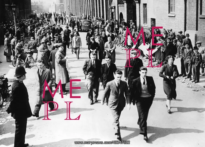: Strike in a British armaments factory, 1939 : Strike in a British armaments factory, 1939