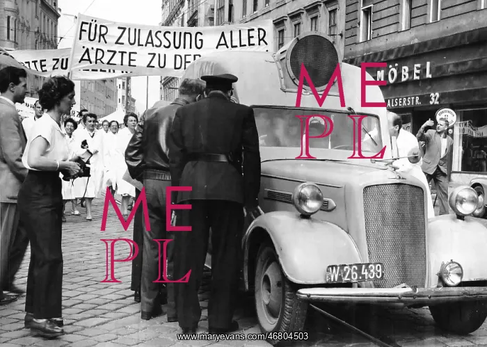 : Strike of doctors. Alserstrasse. Vienna. 20th : Strike of doctors. Alserstrasse. Vienna. 20th