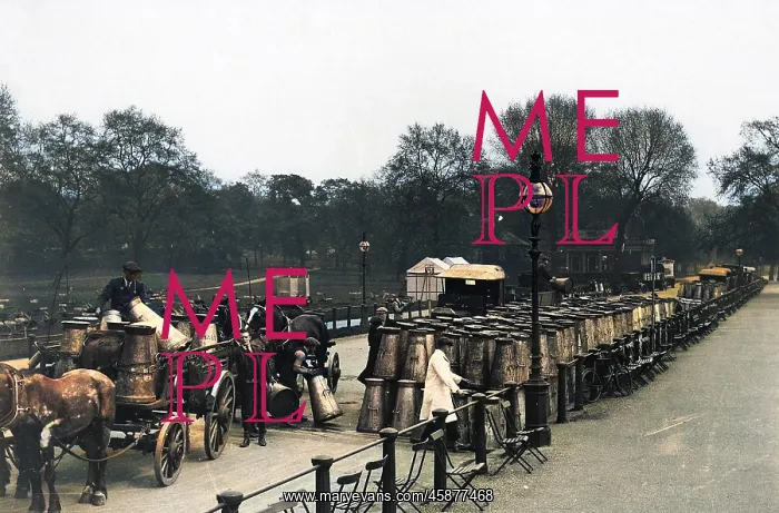  : Strike - Milk Depot - Hyde