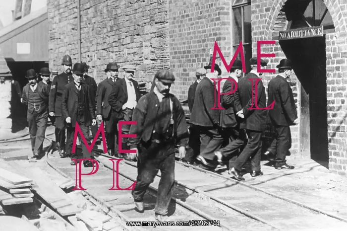 : Strike of textile workers in Great Britain, 1910 : Strike of textile workers in Great Britain, 1910