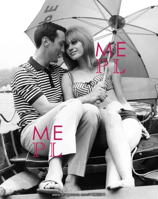  : A STRIPY ROMANCE