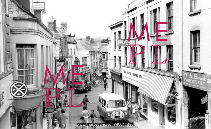  : Stroud, High Street c1960