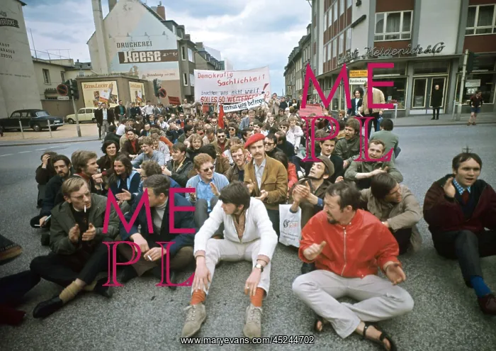 : Student demonstration in Bonn 1969 : Student demonstration in Bonn 1969