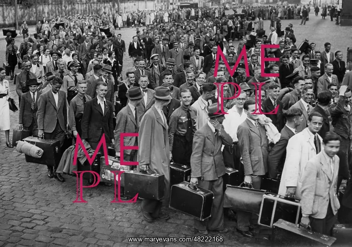: Students as harvest help, 1939 : Students as harvest help, 1939