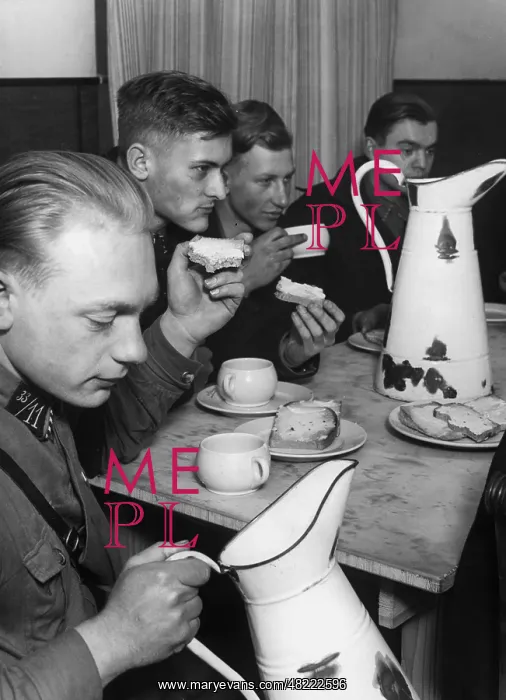: Students of the NSD Student Union eating breakfast, 1934 : Students of the NSD Student Union eating breakfast, 1934