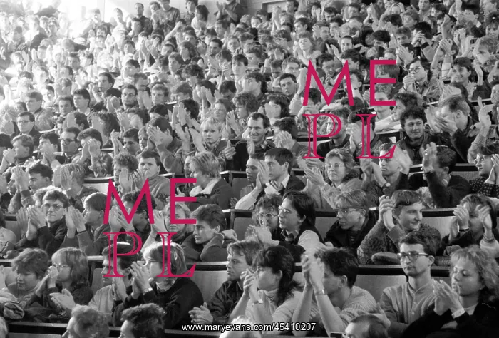: Students - strike - meeting : Students - strike - meeting