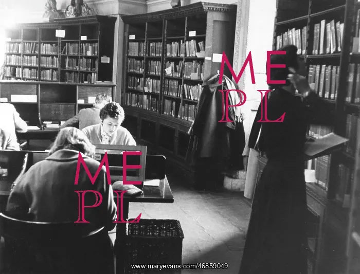 : Students at work in Bodleian Library, Oxford : Students at work in Bodleian Library, Oxford
