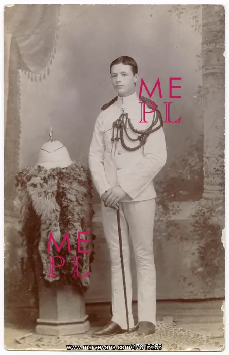 : Studio photo, young soldier in white uniform, Far East : Studio photo, young soldier in white uniform, Far East