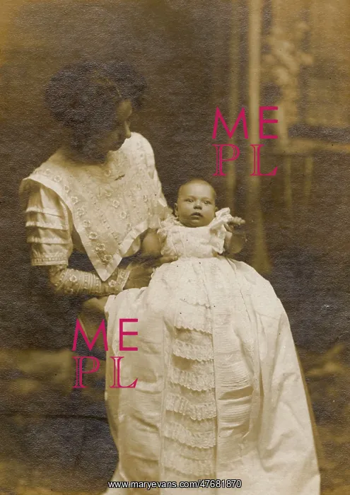 : Studio portrait, young mother and baby : Studio portrait, young mother and baby