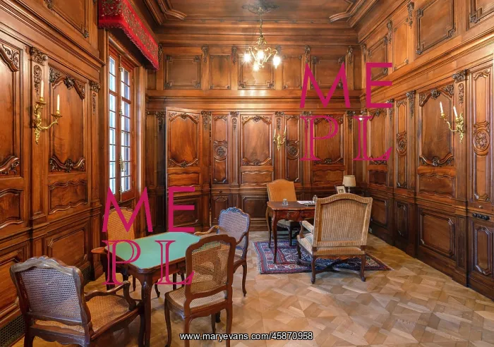 : Study, Chateau d'Avignon, Saintes-Maries-de-la-Mer : Study, Chateau d'Avignon, Saintes-Maries-de-la-Mer