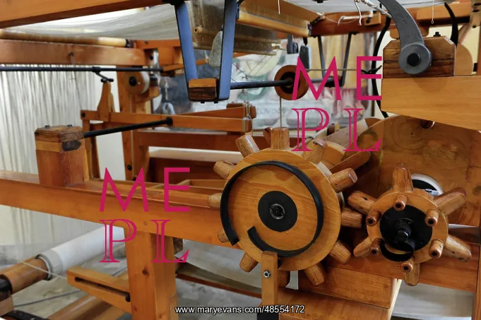 : Study of Leonardo da Vinci. Mechanical loom. 15th century. D : Study of Leonardo da Vinci. Mechanical loom. 15th century. D