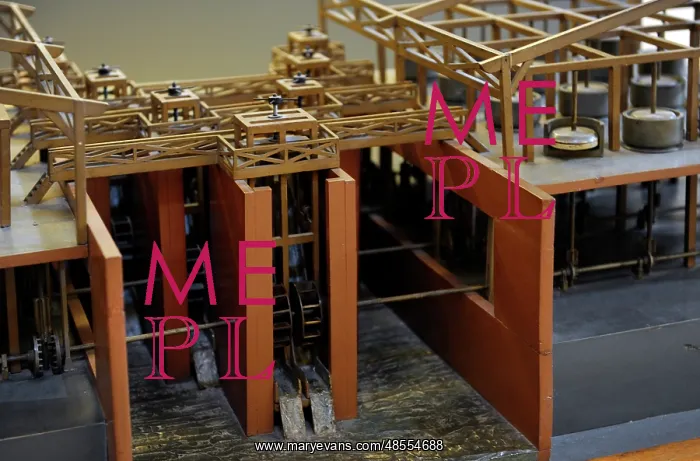 : Study of Leonardo da Vinci. Multiple cylinder mill. Model : Study of Leonardo da Vinci. Multiple cylinder mill. Model