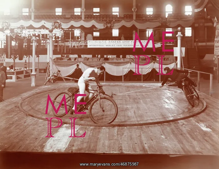 : Stunt cyclists : Stunt cyclists