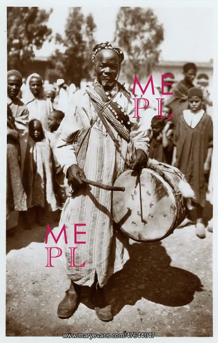  : Sudanese musician with drum in Morocco
