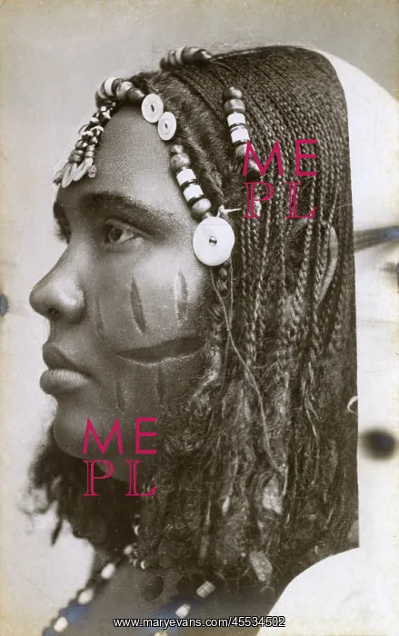 : Sudanese woman with decorative cuts : Sudanese woman with decorative cuts