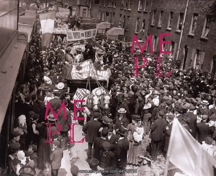 : Suffragette Demonstration W.S.P.U London 1908 : Suffragette Demonstration W.S.P.U London 1908