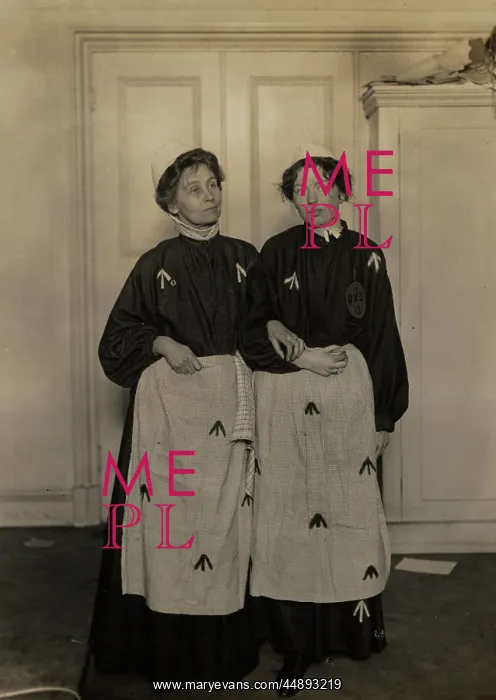 : Suffragette Emmeline Pankhurst Prison Dress : Suffragette Emmeline Pankhurst Prison Dress