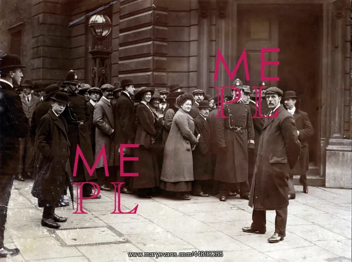 : Suffragette Window Smashing Bow Street : Suffragette Window Smashing Bow Street