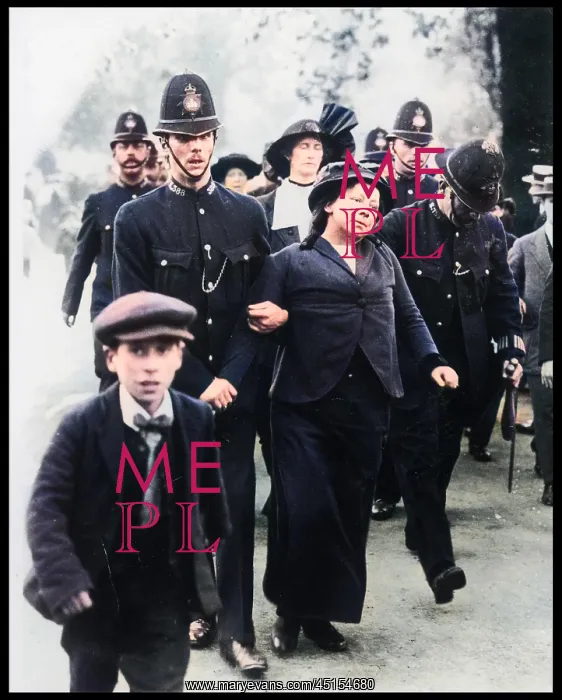 : SUFFRAGETTES ARRESTED : SUFFRAGETTES ARRESTED