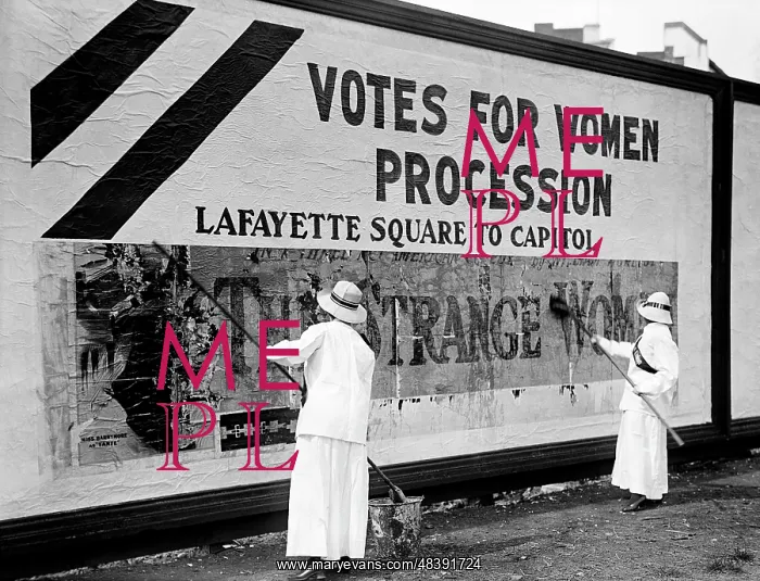 : Suffragettes putting up posters for the upcoming parade : Suffragettes putting up posters for the upcoming parade