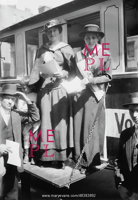 : Suffragists Dolly Kimbrough and Mildred Taylor : Suffragists Dolly Kimbrough and Mildred Taylor