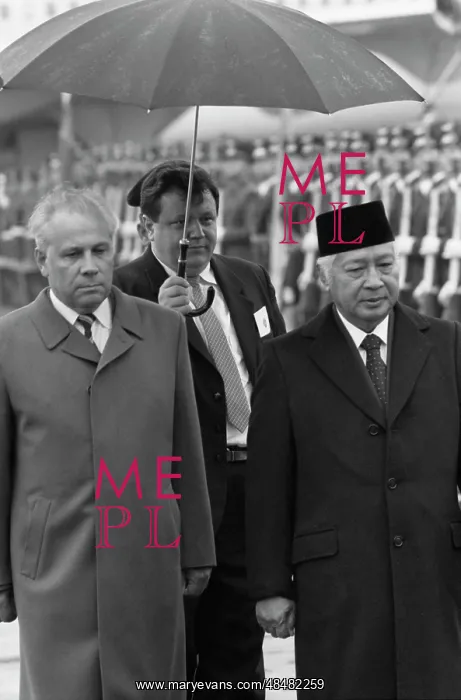 : Suharto visits USSR : Suharto visits USSR