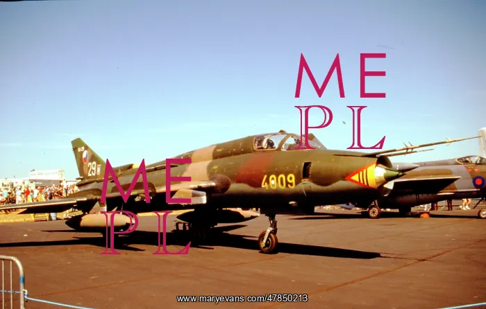 : Sukhoi Su-22M-4 4009 : Sukhoi Su-22M-4 4009