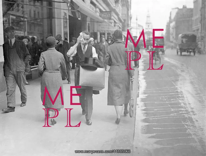: SUMMER IN THE CITY : SUMMER IN THE CITY