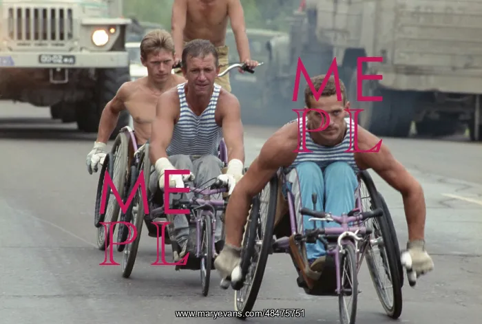 : Super marathon on wheelchairs : Super marathon on wheelchairs