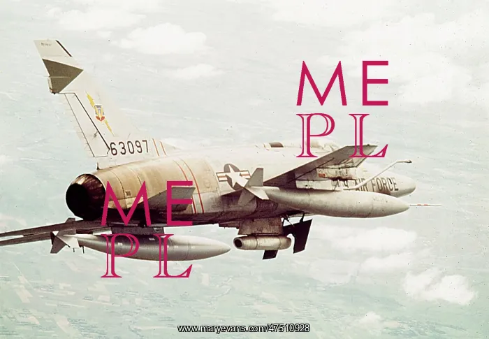  : SUPER SABRE F 100 PLANE