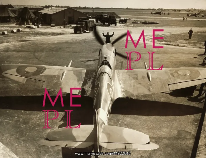 : Supermarine Spitfire 9B / IXB : Supermarine Spitfire 9B / IXB