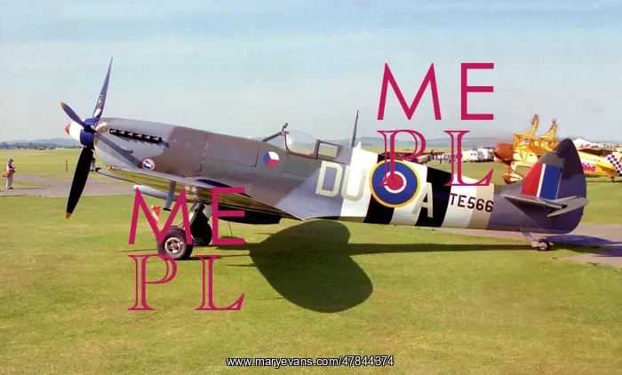 : Supermarine Spitfire LF Mk.IXe G-BLCK - TE566 : Supermarine Spitfire LF Mk.IXe G-BLCK - TE566