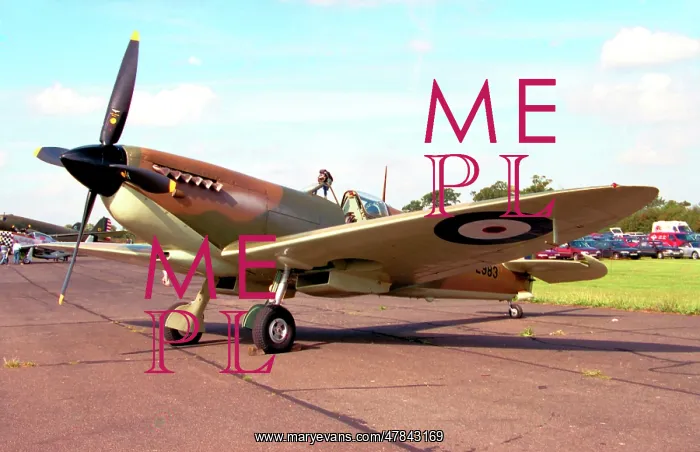 : Supermarine Spitfire Mk PR.XI G-PRXI - PL983 : Supermarine Spitfire Mk PR.XI G-PRXI - PL983
