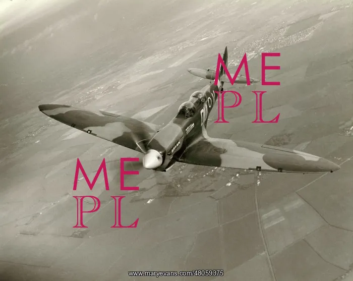 : Supermarine Spitfire TRIX ML407 : Supermarine Spitfire TRIX ML407
