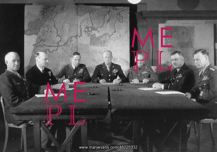 : Supreme Command of the Allied invasion forces in Europe : Supreme Command of the Allied invasion forces in Europe