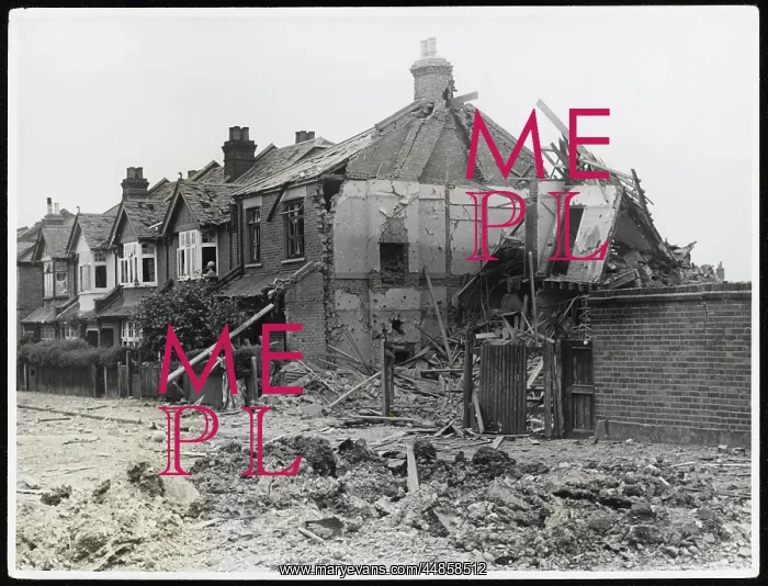 : SURREY TERRACE BOMBED : SURREY TERRACE BOMBED