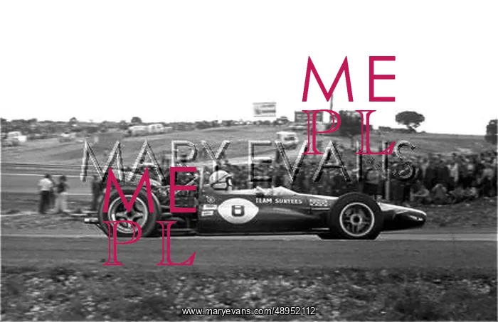 : Surtees in McLaren, Spanish GP, Jarama : Surtees in McLaren, Spanish GP, Jarama